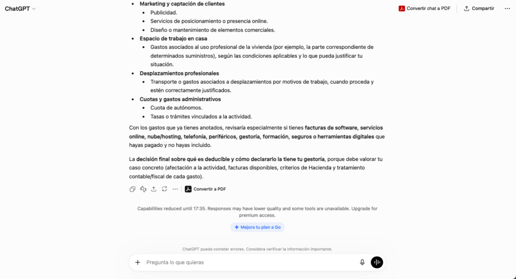 IA sugiriendo categorías de gastos deducibles y remitiendo la decisión a la gestoría